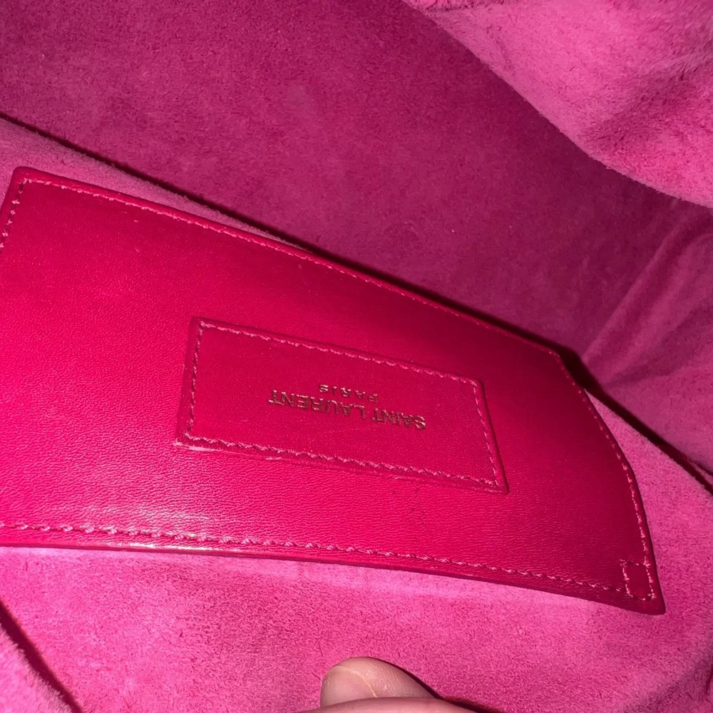 Saint Laurent Fuchsia bandoliere Bag w/removable crossbody strap - Picture 10 of 13